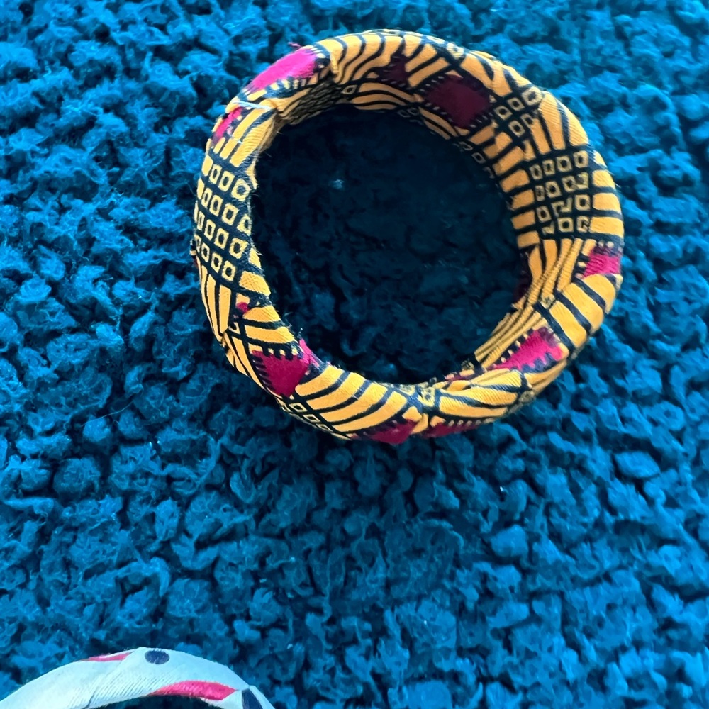 Assorted African Bangles - Picture 5 of 5
